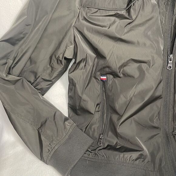Tommy Hilfiger Men's Performance Windbreaker Water Resistant Jacket, L - Picture 4 of 9